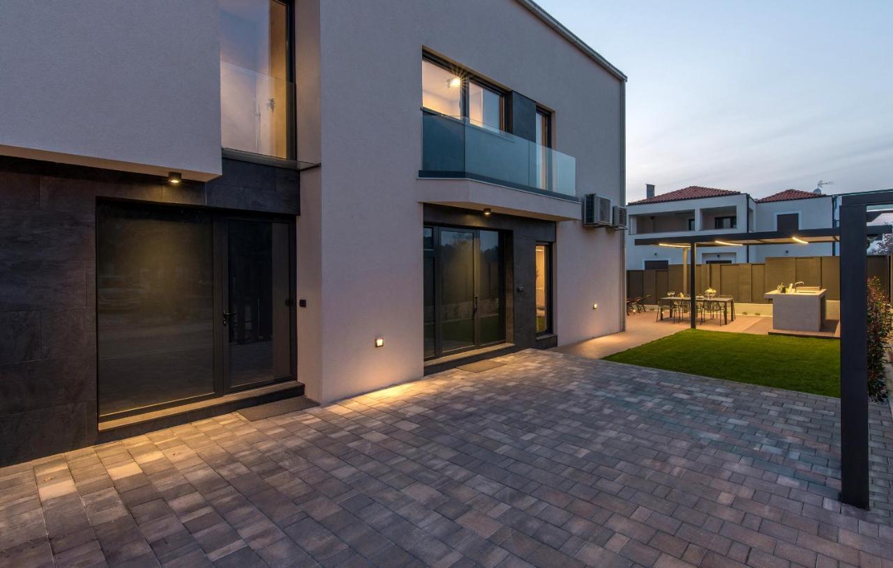 Mare Exclusive Villa *